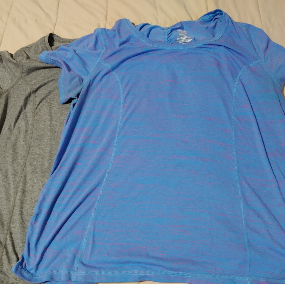 2 Danskin short sleeve tech shirt - 2X